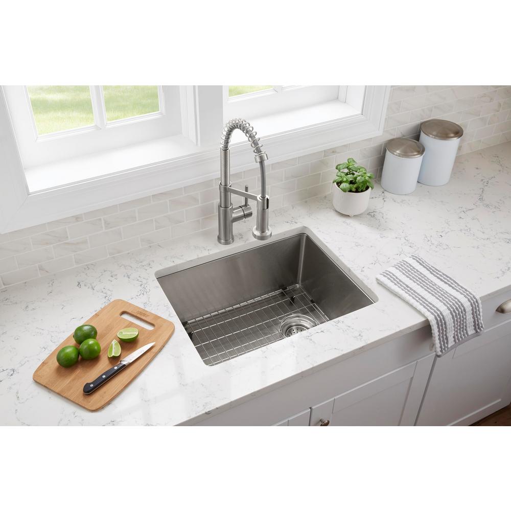 brushed-stainless-steel-glacier-bay-undermount-kitchen-sinks-vur2318a1-e1_1000